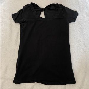 Lululemon black bow top.